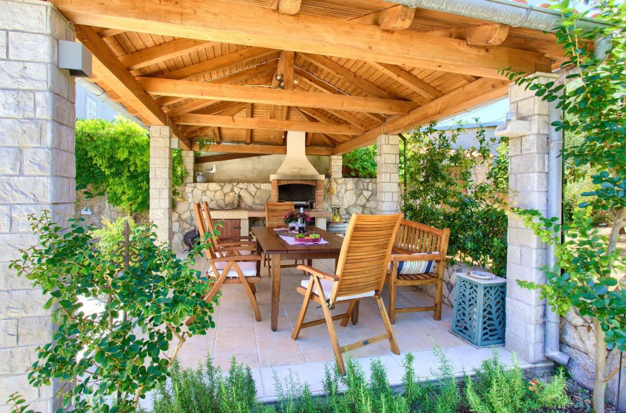 Holiday Home Lavanda Kornić Extérieur photo