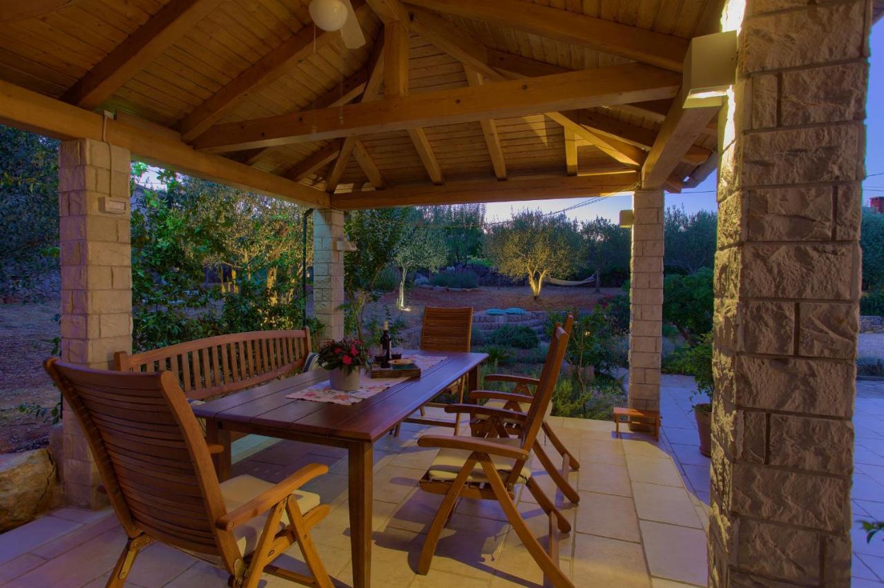 Holiday Home Lavanda Kornić Extérieur photo